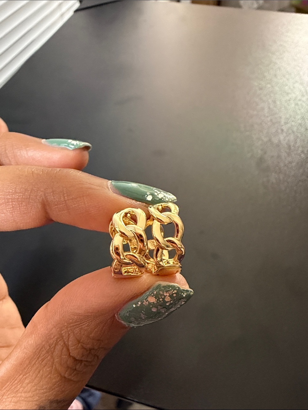 Gold Chain-Link Hoop Earrings - Women Jewelry